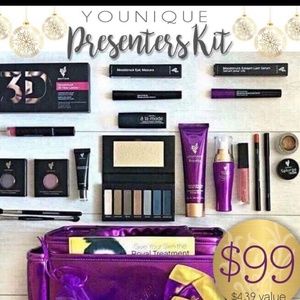 This is what came in my presenters kit